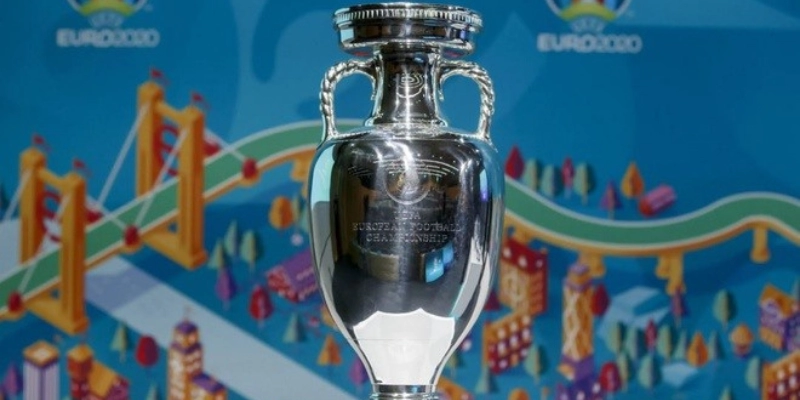 Giải Euro