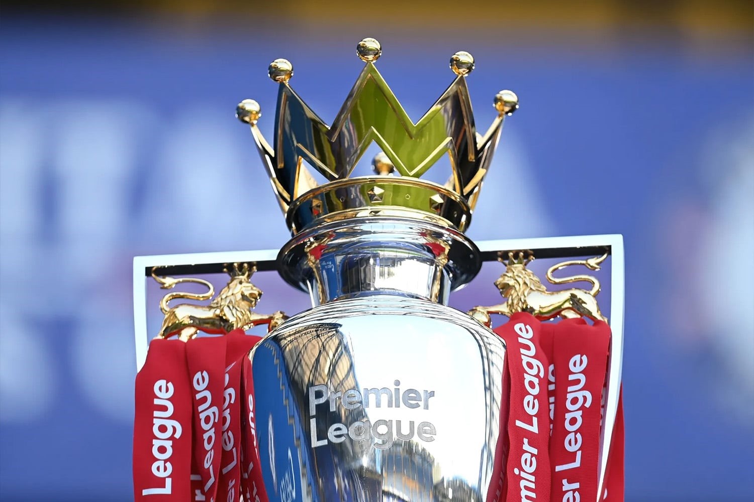 Các Đội Bóng, Cầu Thủ Nổi Bật Và Những Kỷ Lục Khó Tin Tại Premier League